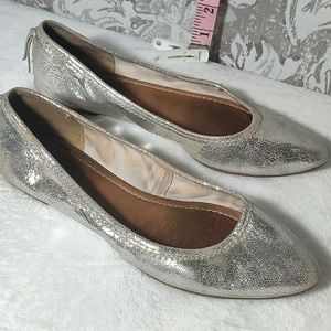 FRYE GOLD DISTRESSED SLIPPERS size 8